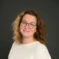 Simone V.