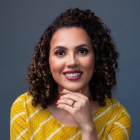 Paula Carolina Pires Dias