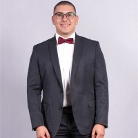 Cristian Benavides