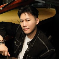 Efron Chen