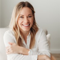 Laura Bastable