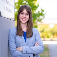 Dr. Isabel Seeland