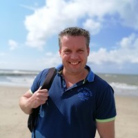 Dennis Doornbos