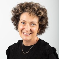 Nadine Hakin