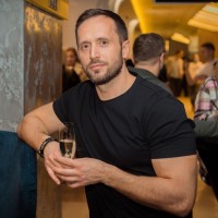 Sergey Mayer