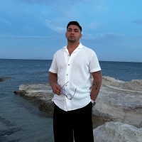 Mehmet Ü.