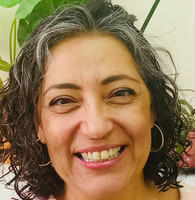 Ayelet Zur