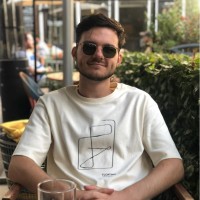 Max Van Dam