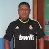 Larry R. González H.