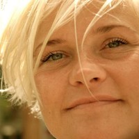 Lotte Hveisel