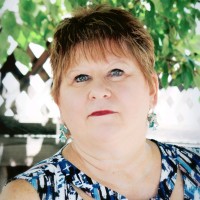 Julie B. Schlekau