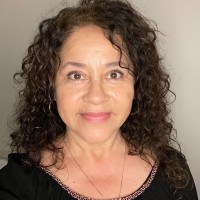 Lisa E Delamarter