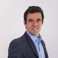 Eduardo Bueno