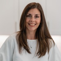 Paula G. Barros