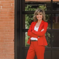 Shelley Rhoades
