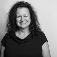 Fiona Robertson