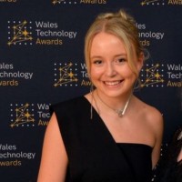Hollie Wakefield