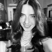 Elif Gevrek, Phdc