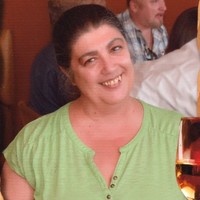 Loreta Fernandez