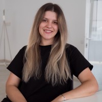 Alina M.