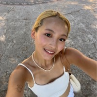 D Li
