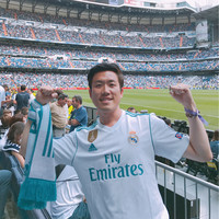 Yongjin Lee