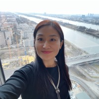 Yining Amanda Li