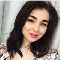 Zoya Warne