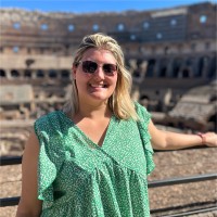 Amanda Schiavini Albani Cezar