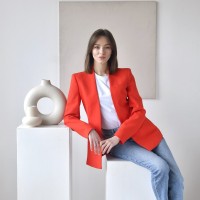 Anastasiya R.