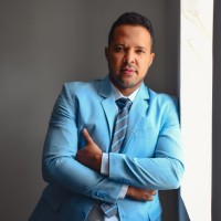 HAMILTON SOUZA