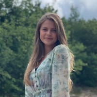 Inge Van Voorthuijsen