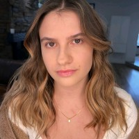 Éllen Pozza
