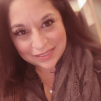 Loretta Acuña-Anderson