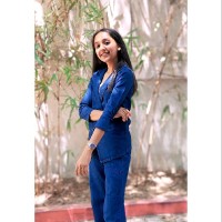 Dr. Mansi Dhingani