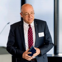 Ralph W. Krüger