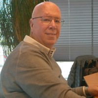 Hennie Van Den Elst