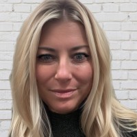 Lori Straub