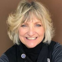 Mindi Russell