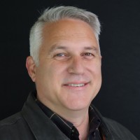 Kenneth MacLeod