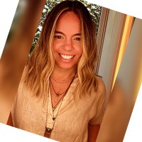 Renata Romo