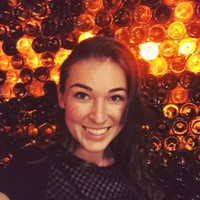 Анна Попова