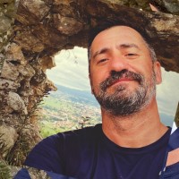 Roberto Varela -González