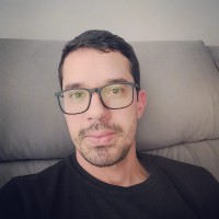 Mauricio D.