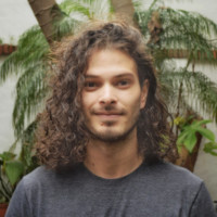 Josué González