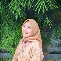 Tri Setia Rini