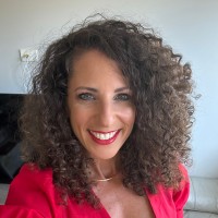 Dione Phillips