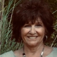 Darlene Knight