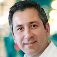 Reza Nezakati