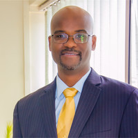 Okwei Dowuona